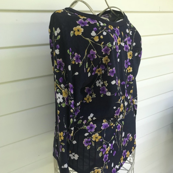 Gaudy Me top small - Picture 2 of 3